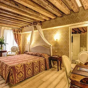 San Marco - Le Isole - Corte Coppo - Locande Affittacamere Venezia